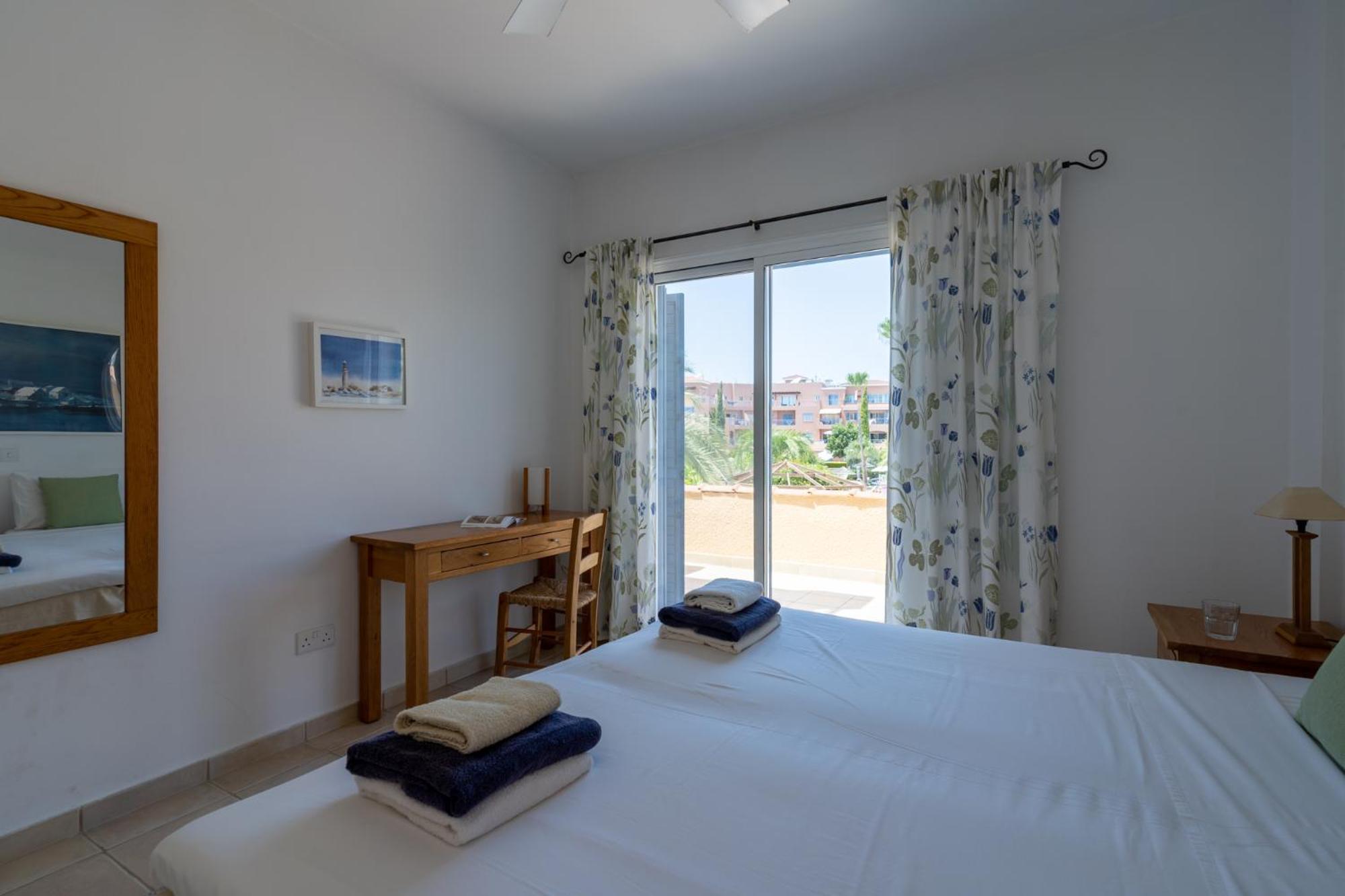 Tropical Paradise In Harbour Paphos, Central & Close To Beach エクステリア 写真